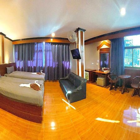 Centre Point Patong Hotel Eksteriør billede