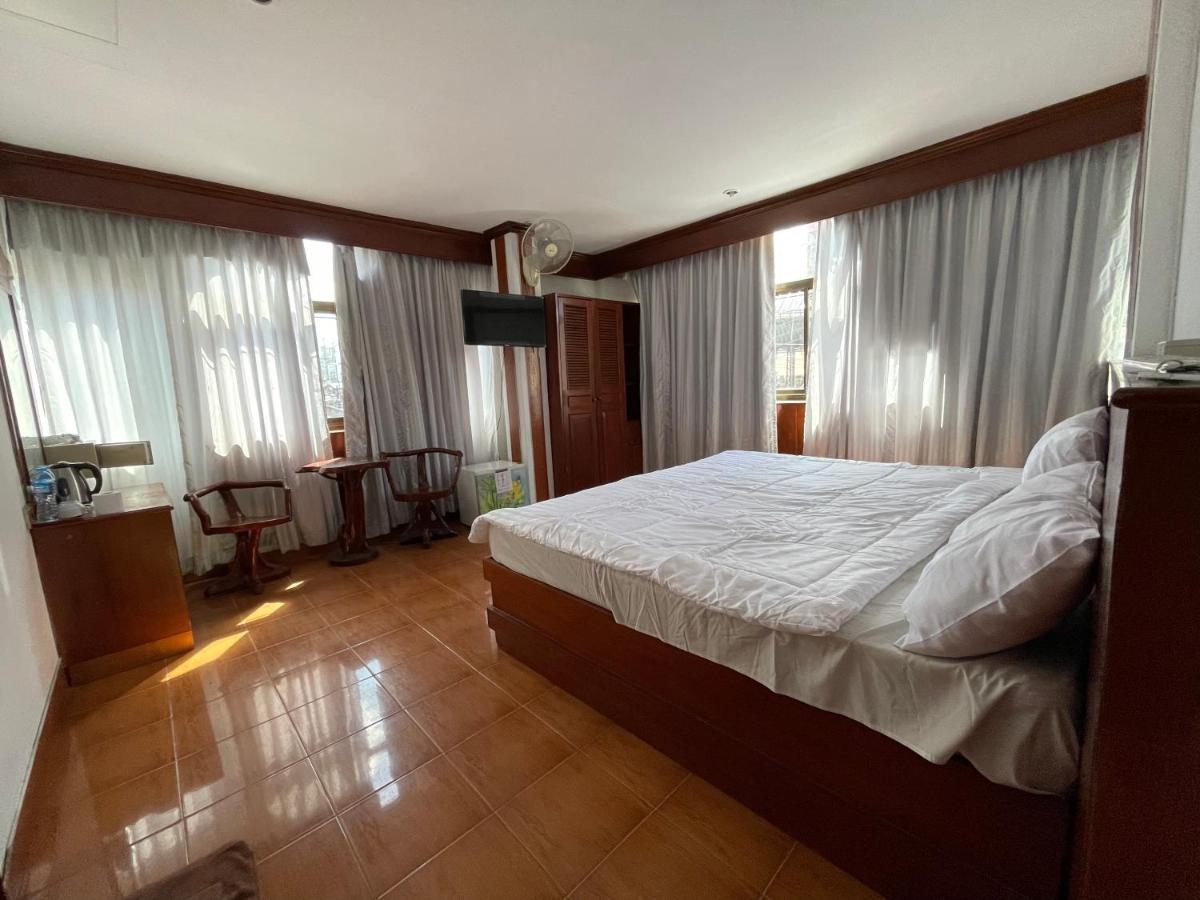 Centre Point Patong Hotel Eksteriør billede