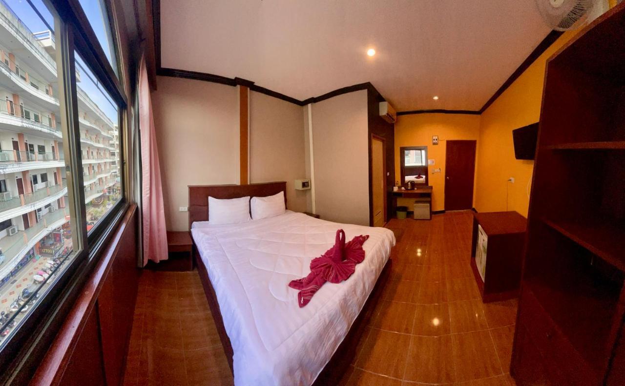 Centre Point Patong Hotel Eksteriør billede