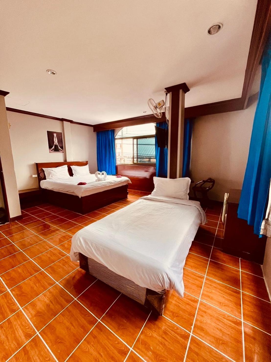 Centre Point Patong Hotel Eksteriør billede
