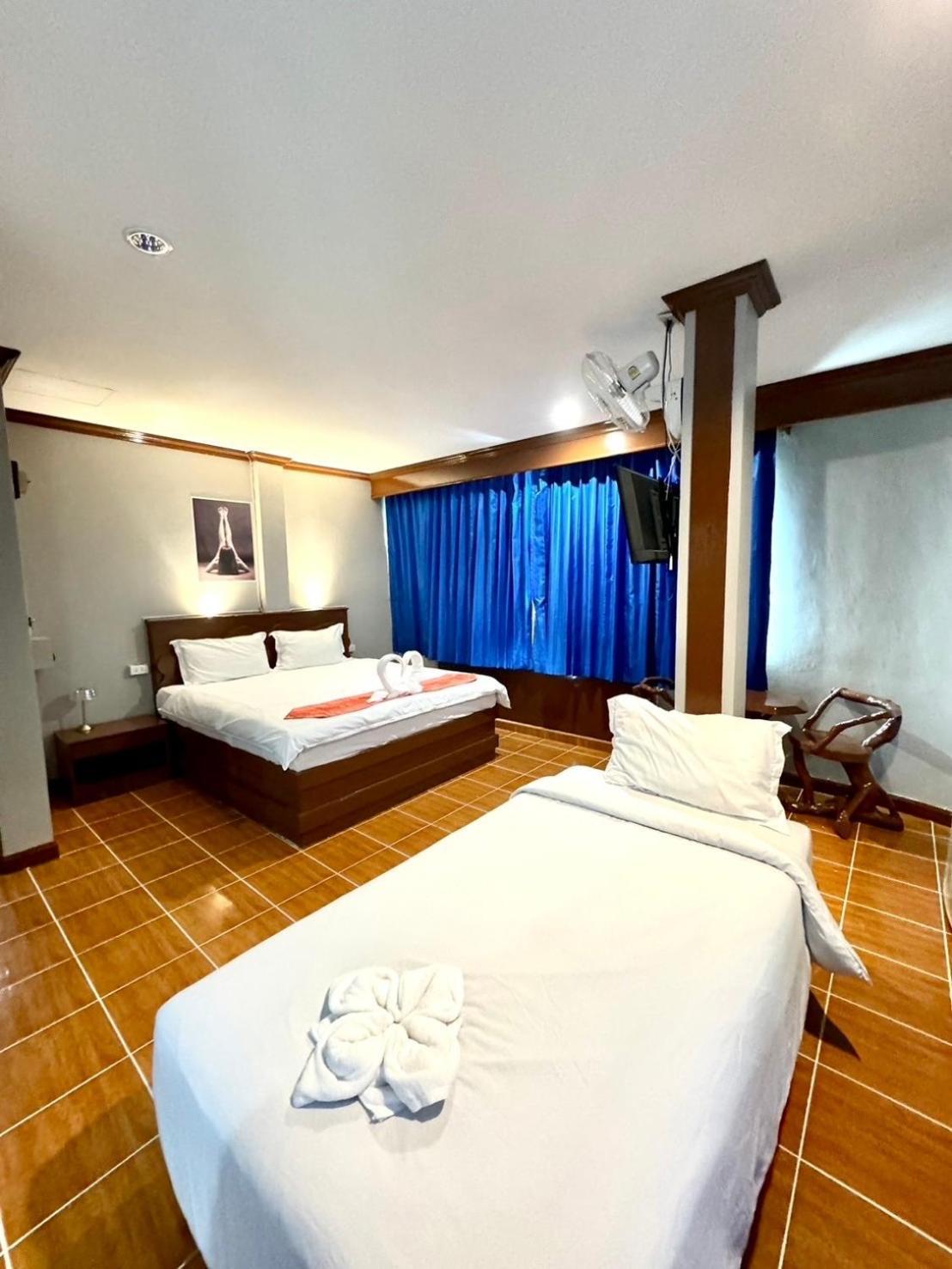 Centre Point Patong Hotel Eksteriør billede