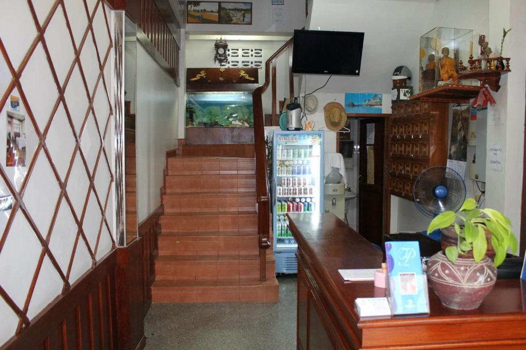Centre Point Patong Hotel Eksteriør billede