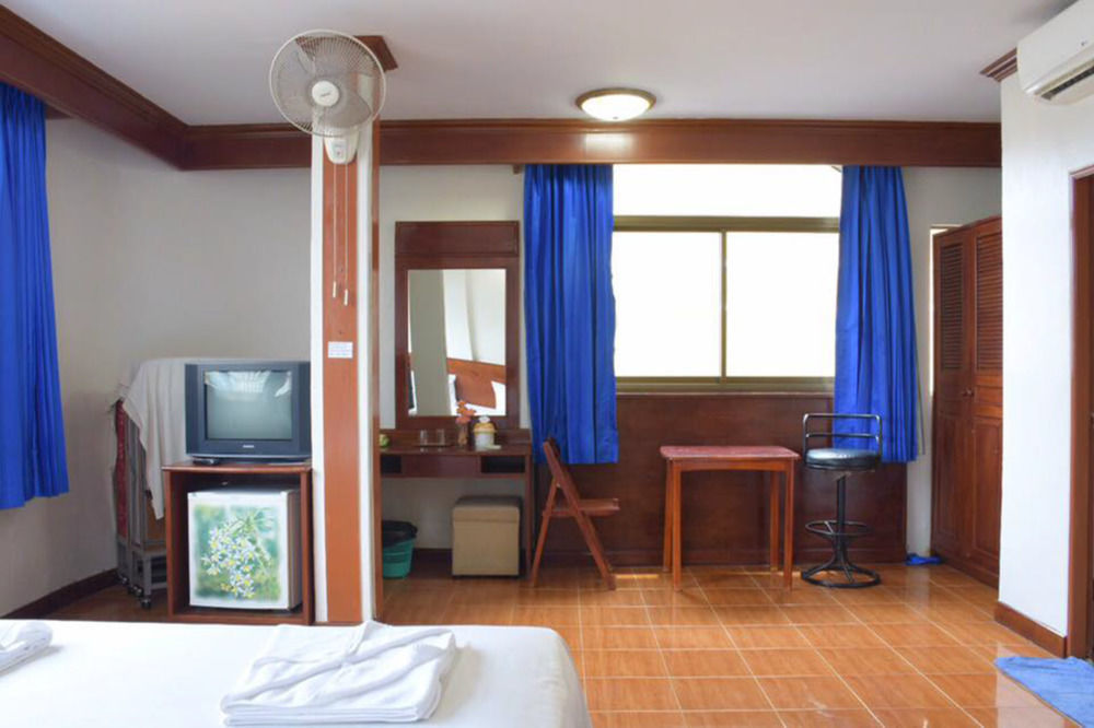 Centre Point Patong Hotel Eksteriør billede