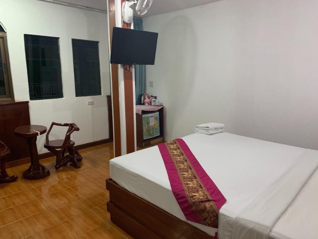 Centre Point Patong Hotel Eksteriør billede